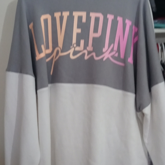 Pink sweater - Picture 3 of 3